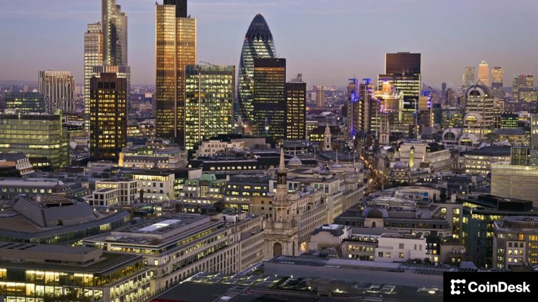 Wealth App Stratiphy Partners With 21Shares to Offer Crypto ETNs Under New UK Rules Chanpeng "CZ" Zhao (Nikhilesh De/Modified by CoinDesk)