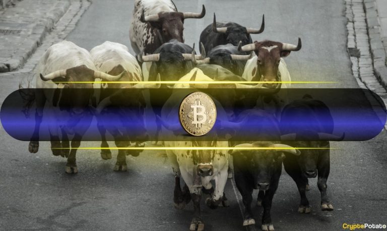 VanEck Says Bitcoin Hashrate Dip Could Set Up 2026 Rally